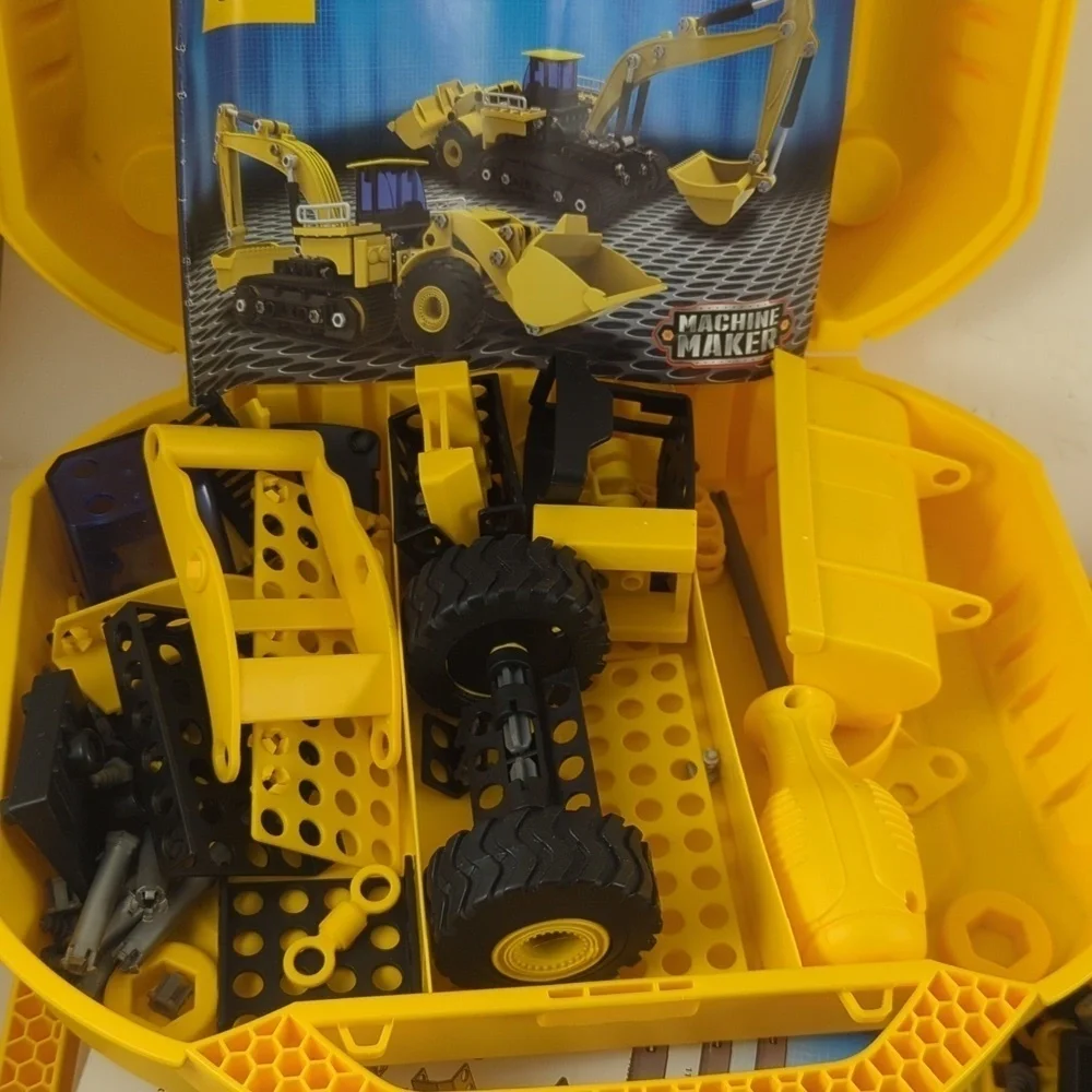 Lot of 2 CAT building sets